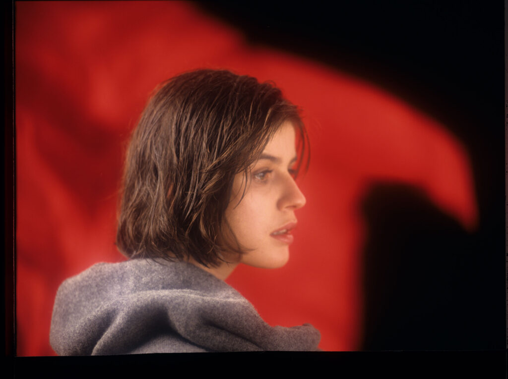 Główna bohaterka filmu Valentine (Irène Jacob).