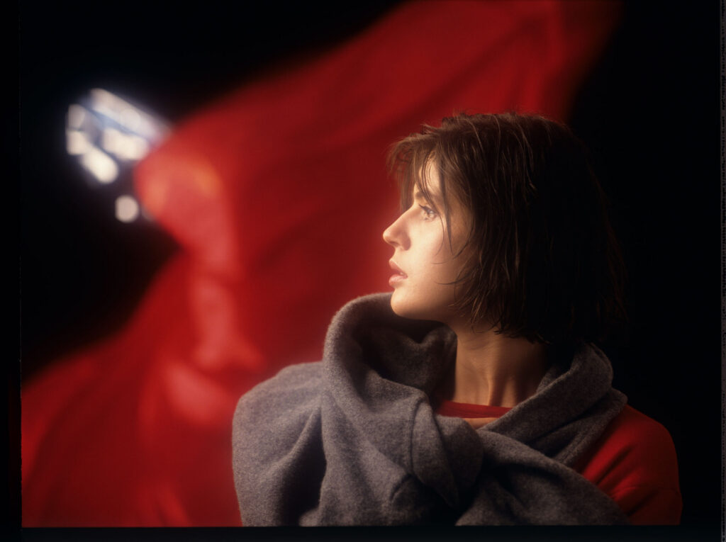 The main character of the movie Valentine (Irène Jacob).