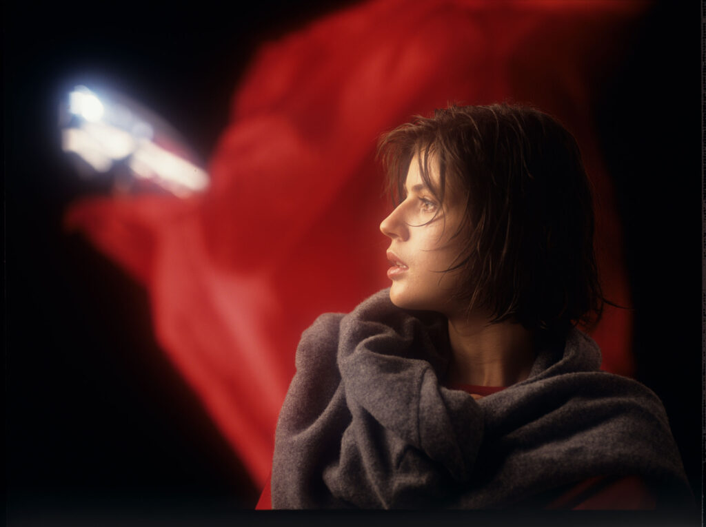 Główna bohaterka filmu Valentine (Irène Jacob).