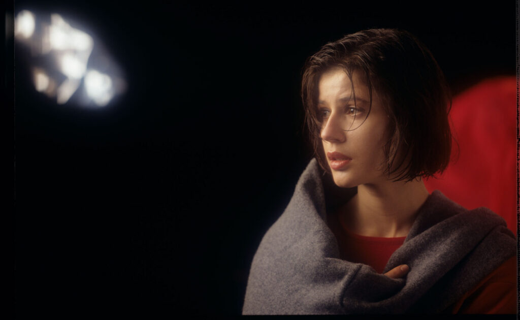 The main character of the movie Valentine (Irène Jacob).