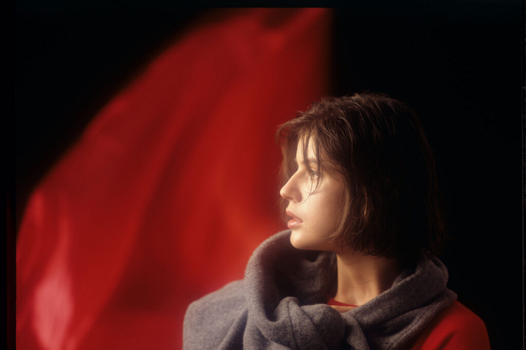 The main character of the movie Valentine (Irène Jacob).