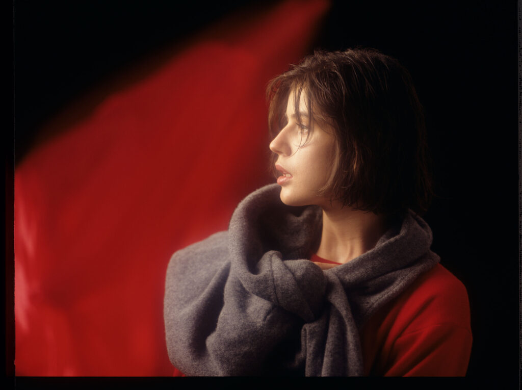 Główna bohaterka filmu Valentine (Irène Jacob).