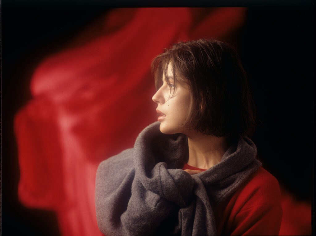 The main character of the movie Valentine (Irène Jacob).
