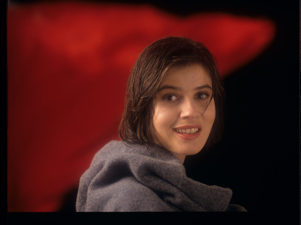 Główna bohaterka filmu Valentine (Irène Jacob).