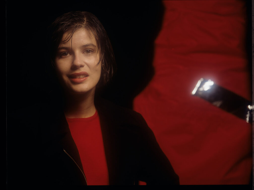 Główna bohaterka filmu Valentine (Irène Jacob).