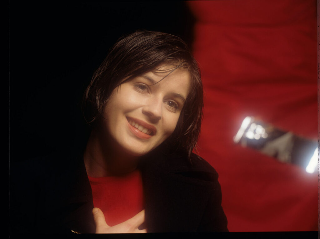 The main character of the movie Valentine (Irène Jacob).