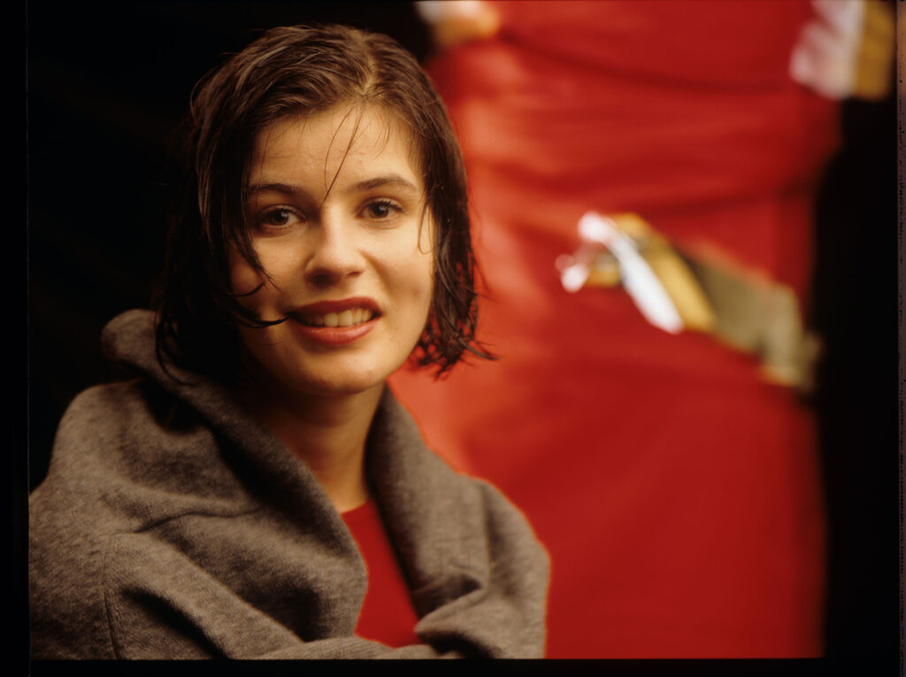 Główna bohaterka filmu Valentine (Irène Jacob).
