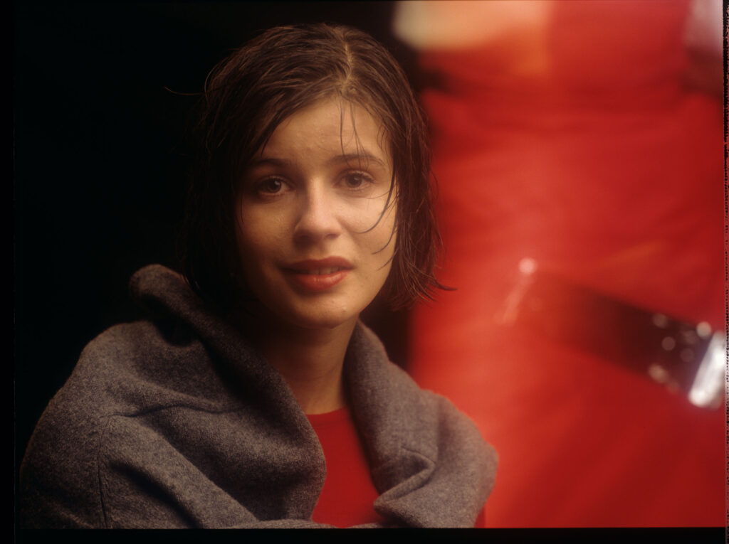 Główna bohaterka filmu Valentine (Irène Jacob).