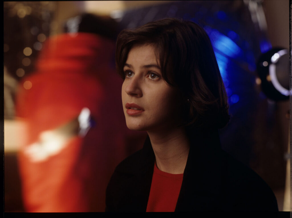 The main character of the movie Valentine (Irène Jacob).