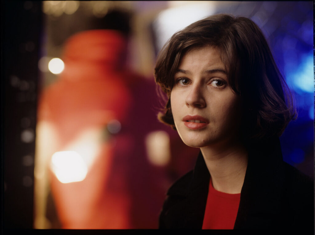 The main character of the movie Valentine (Irène Jacob).