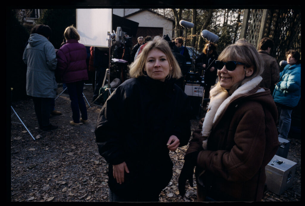 Assistant cameraman Muriel Coulin (left) on set in front of a judge's home.