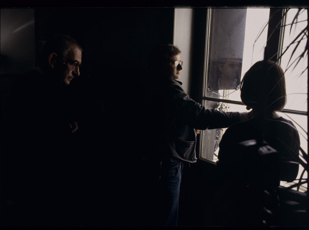 Kieślowski (reżyser), Sobociński (operator), Jacob (aktorka) na planie zdjęciowym w mieszkaniu Valentine.