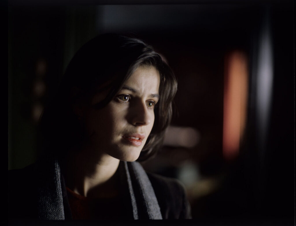 The main character of the movie Valentine (Irène Jacob).