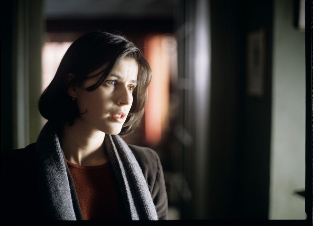 Główna bohaterka filmu Valentine (Irène Jacob).
