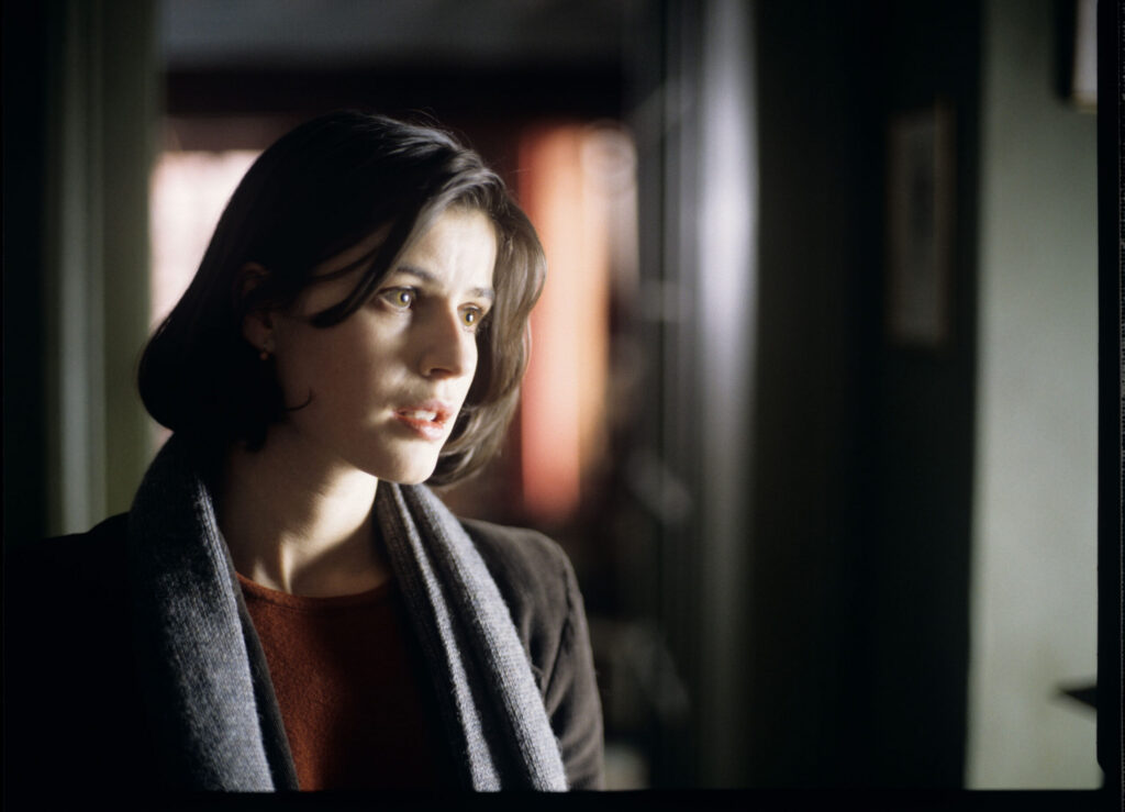 The main character of the movie Valentine (Irène Jacob).