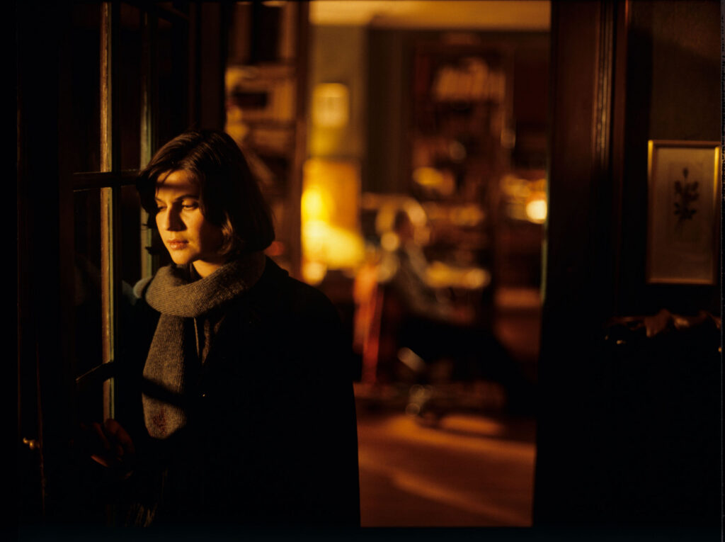 Valentine (Irène Jacob) in the judge's apartment.