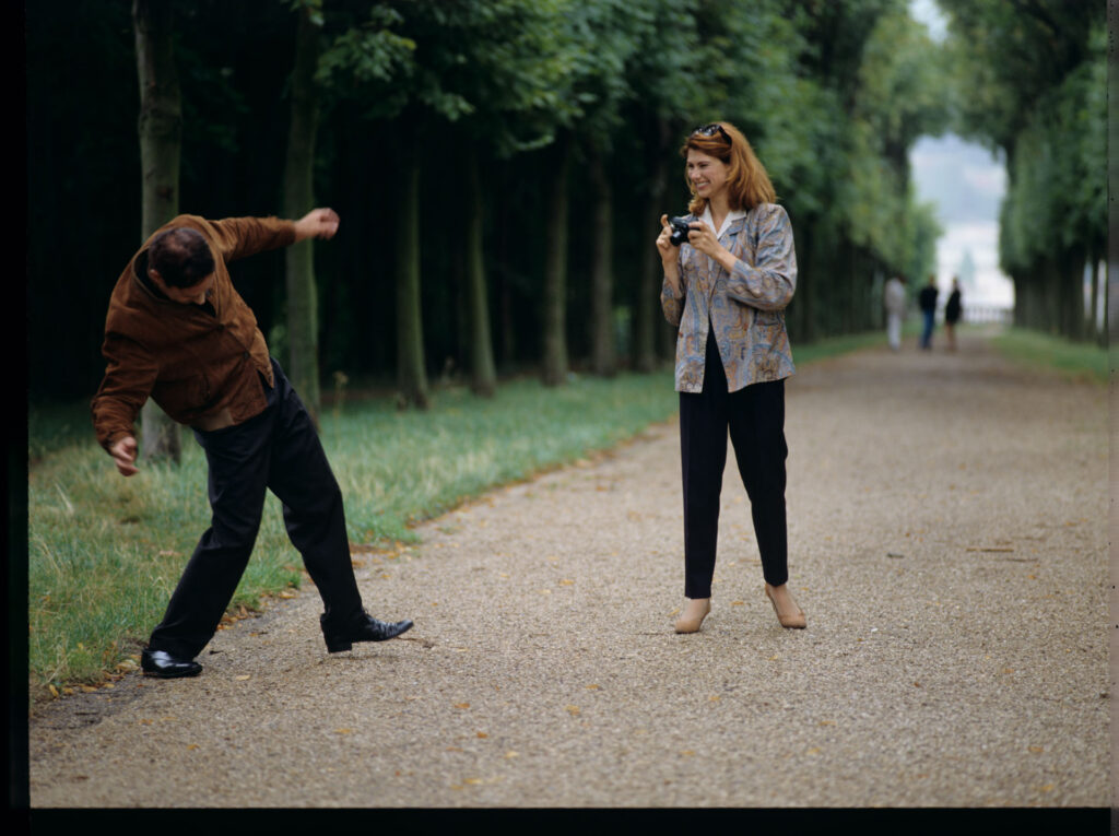Patrice de Courcy (Hugues Quester) with her lover Sandrine (Florence Pernel).