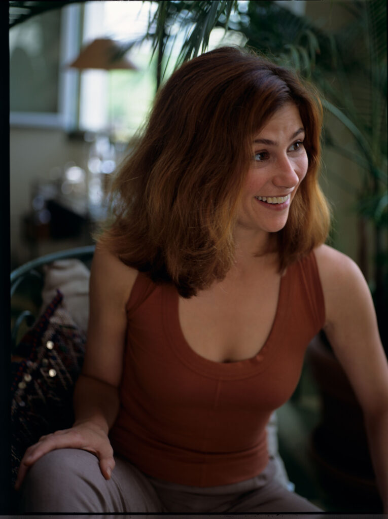 Sandrine (Florence Pernel), kochanka Patrice'a de Courcy, kompozytora, który zginął tragicznie w wypadku samochodowym.