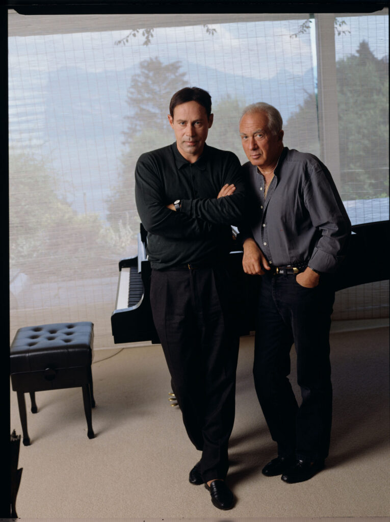 A joint photograph of composer Patrice de Courcy (Hugues Quester) with Alexis Weissenberg, a pianist and musician.