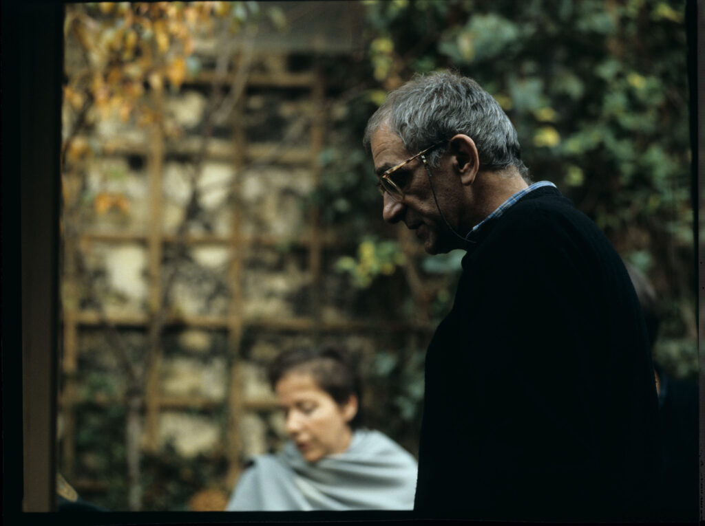 Krzysztof Kieślowski (reżyser) i Genevieve Dufour (sekretarka planu) na planie zdjęciowym.