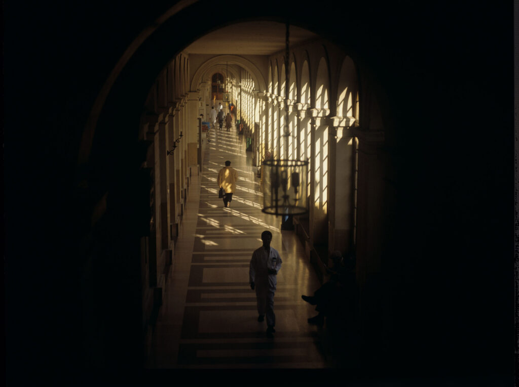 The hall of the hospital where Julie was admitted after a car accident.