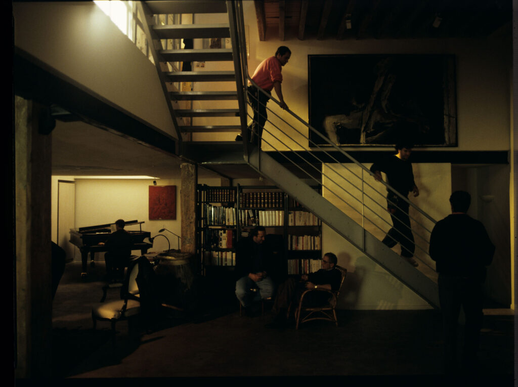 Krzysztof Kieślowski (director) talks to the composer of music for the film, Zbigniew Preisner.