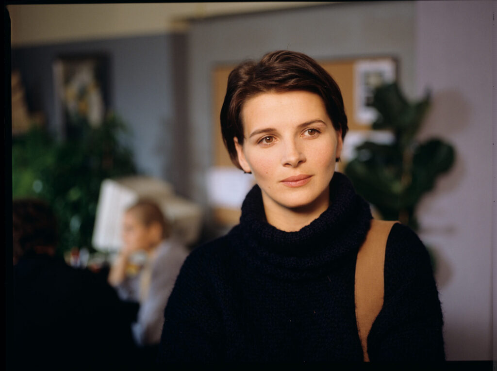 A still of the main character of the film - Julie Vignon, played by actress Juliette Binoche.