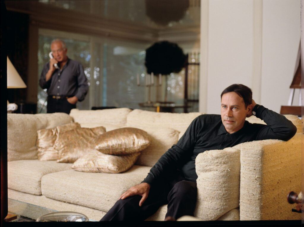 A joint photograph of composer Patrice de Courcy (Hugues Quester) with Alexis Weissenberg, a pianist and musician.