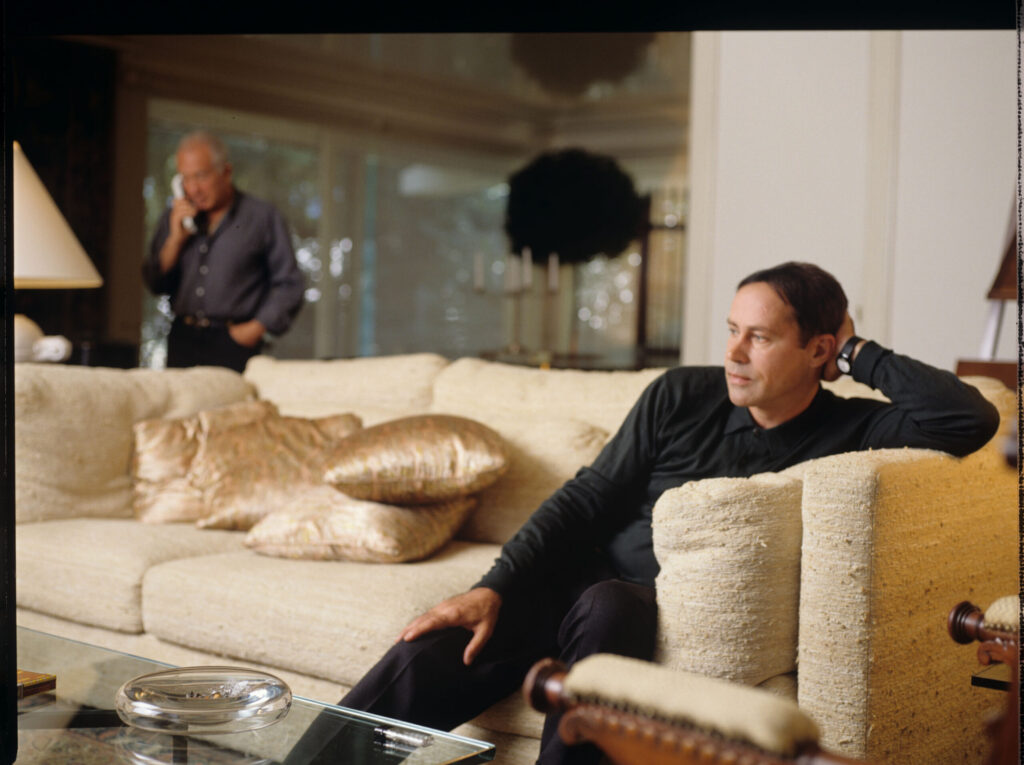 A joint photograph of composer Patrice de Courcy (Hugues Quester) with Alexis Weissenberg, a pianist and musician.