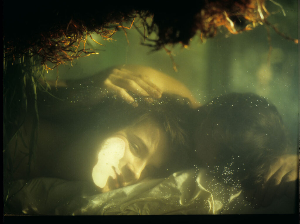 Julie (Juliette Binoche) and Olivier (Benoît Régent) in the film’s final intimate scene.