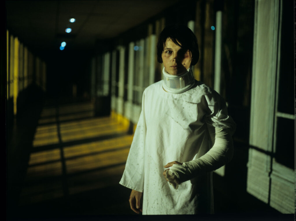 Julie (Juliette Binoche), in the hospital after a tragic car accident in which her husband and daughter died.