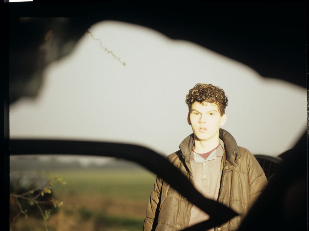 Antoine (Yann Tregouett) - a witness of a car accident in which Julie's husband and daughter died tragically.