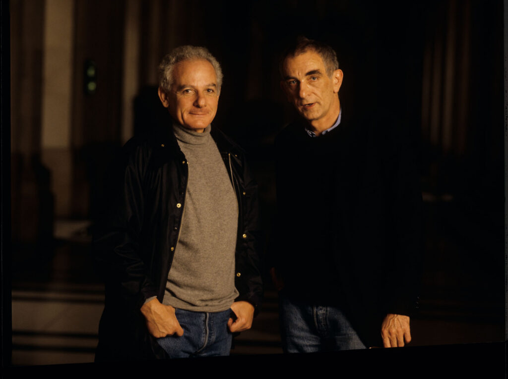 Marin Karmitz (producent) i Krzysztof Kieślowski (reżyser) na planie zdjęciowym.