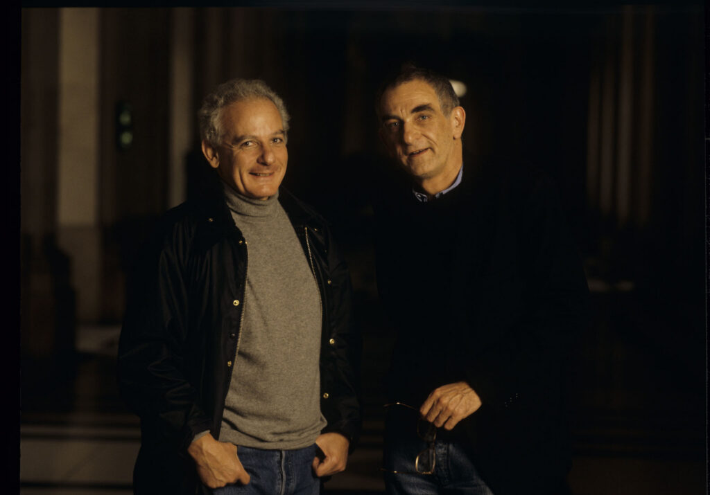 Marin Karmitz (producent) i Krzysztof Kieślowski (reżyser) na planie zdjęciowym.