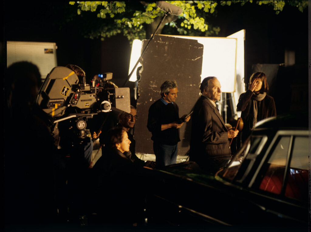Filming the farewell scene between the judge and Valentine in front of the theater where the fashion show took place.