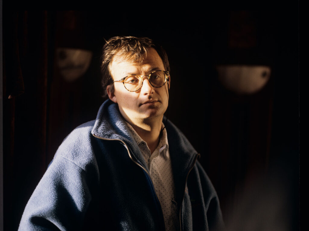 Piotr Sobociński (operator) na planie zdjęciowym filmu "Trzy kolory. Czerwony".