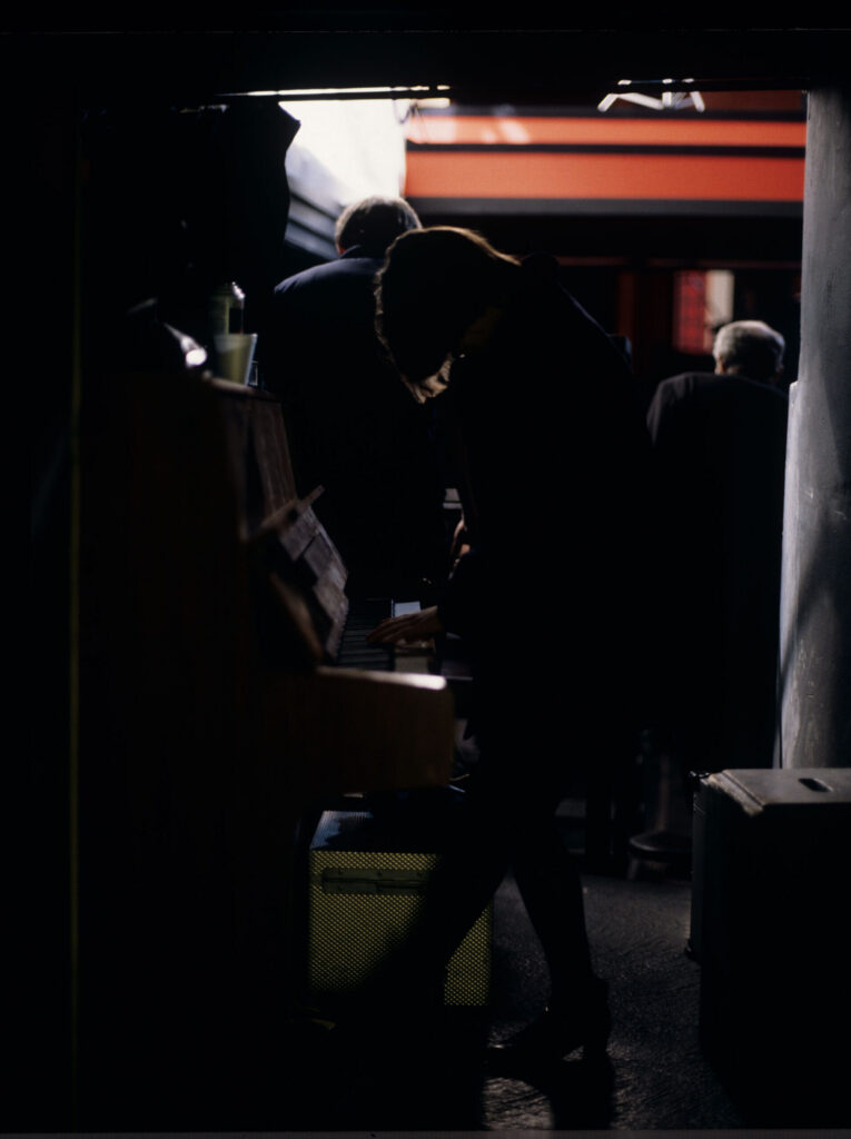 Irène Jacob (actress playing Valentine) on the set.