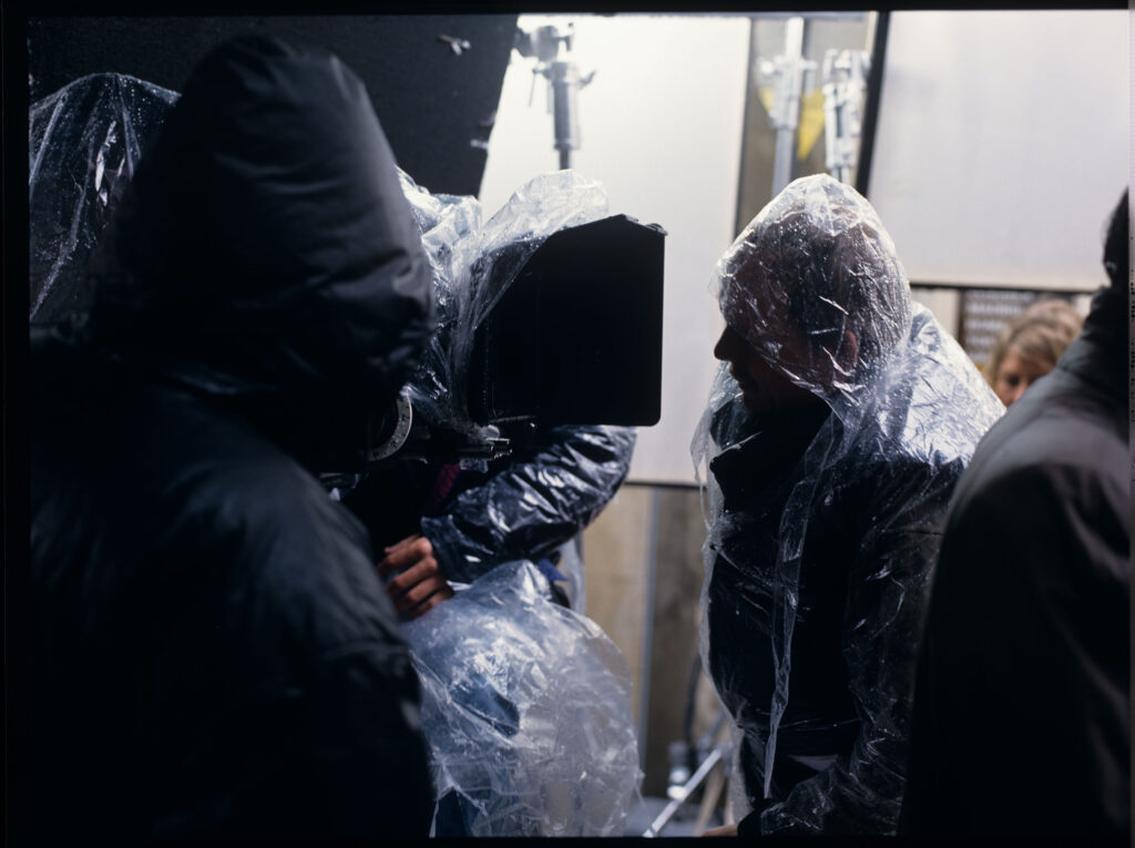 Ekipa filmowa podczas kręcenia sceny rozstania Auguste i Karin. Scena nie ukazała się w filmie.