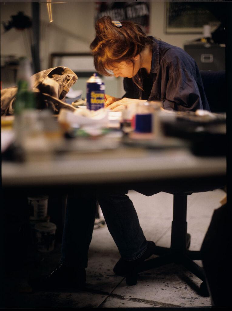 Praca w pracowni scenograficznej do filmu.